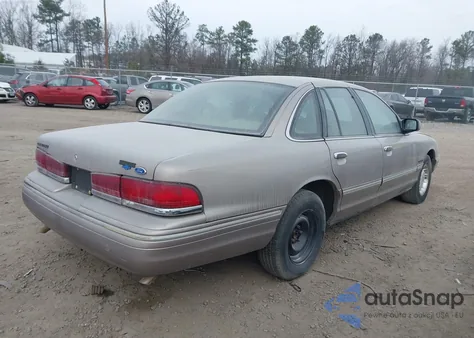 1995 Ford Crown Victoria Lx z USA, uszkodzony, nr VIN 2FALP74W1SX141511
